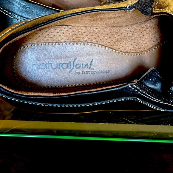 Women  Natural Soul by Naturalizer Fleet Zip loafer in black leather - Picture 3 of 8